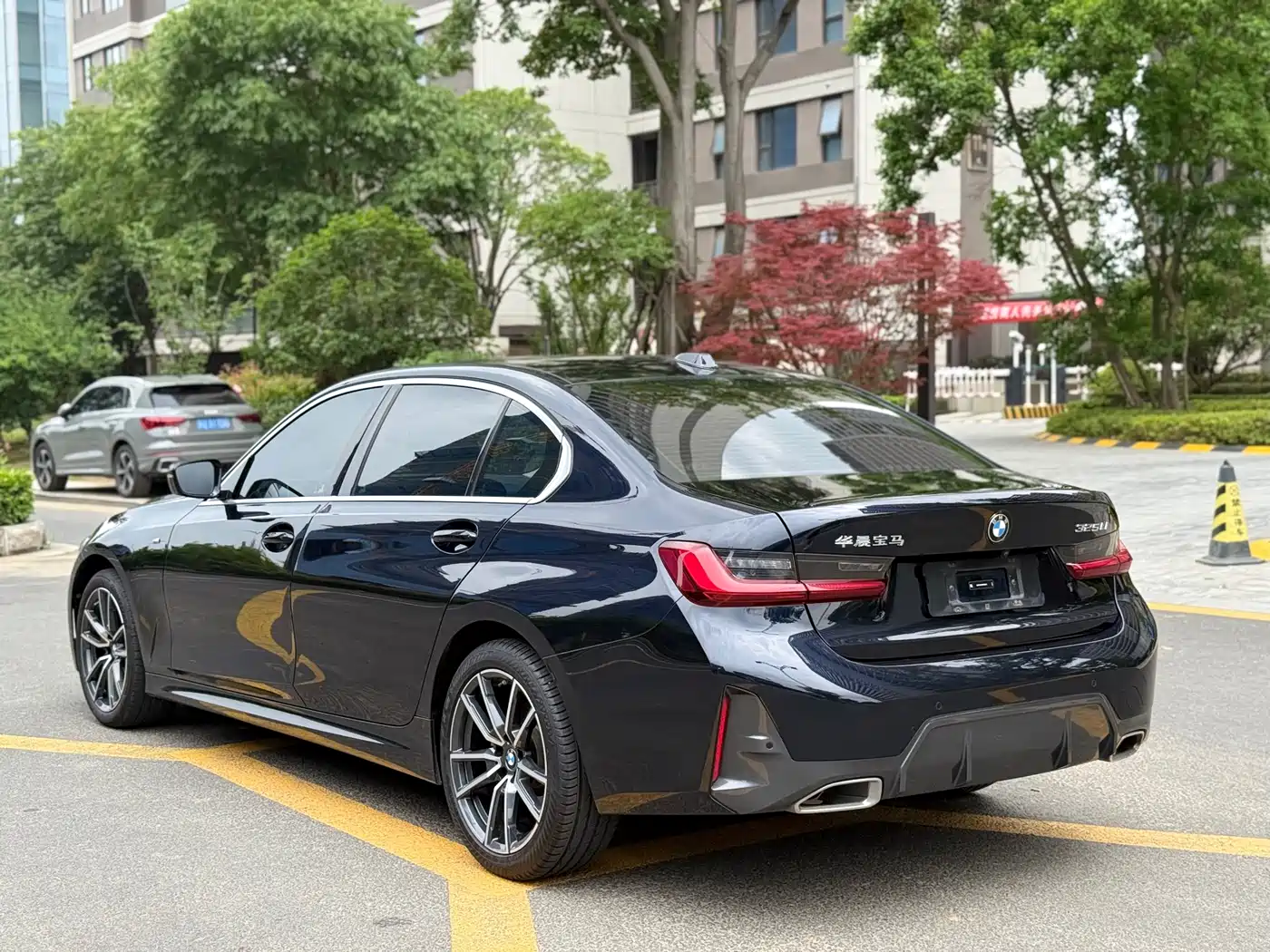 BMW 3 Series 2024 320Li M Sport Package фото 7