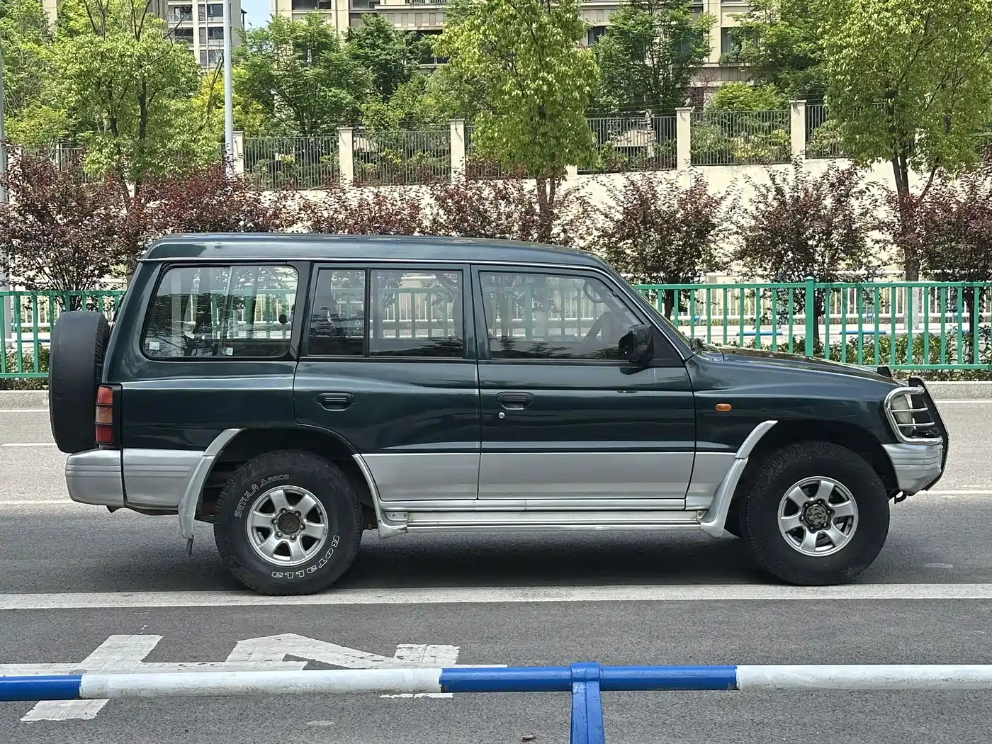 Leopaard Black King Kong 2013 2.2L Manual 2WD Standard Type фото 3