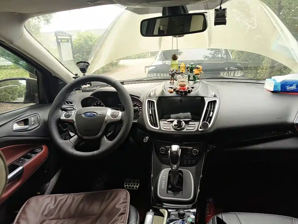 Photo 11 - Ford Kuga