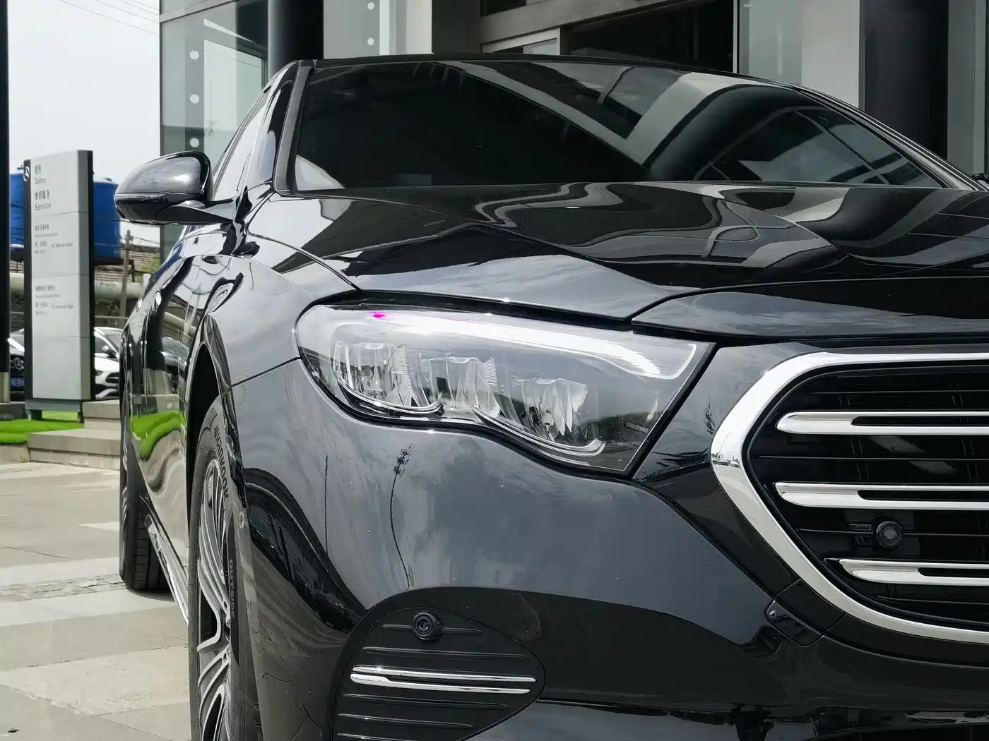 MERCEDES-BENZ E CLASS