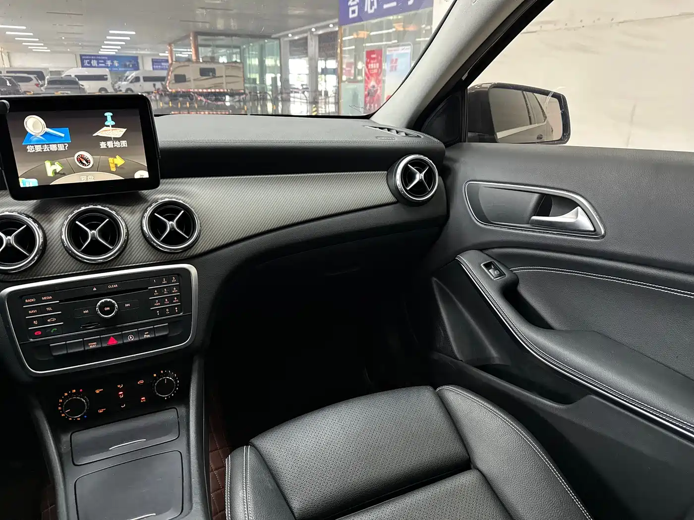 Mercedes-Benz GLA 2016 GLA 200 Fashion фото 14