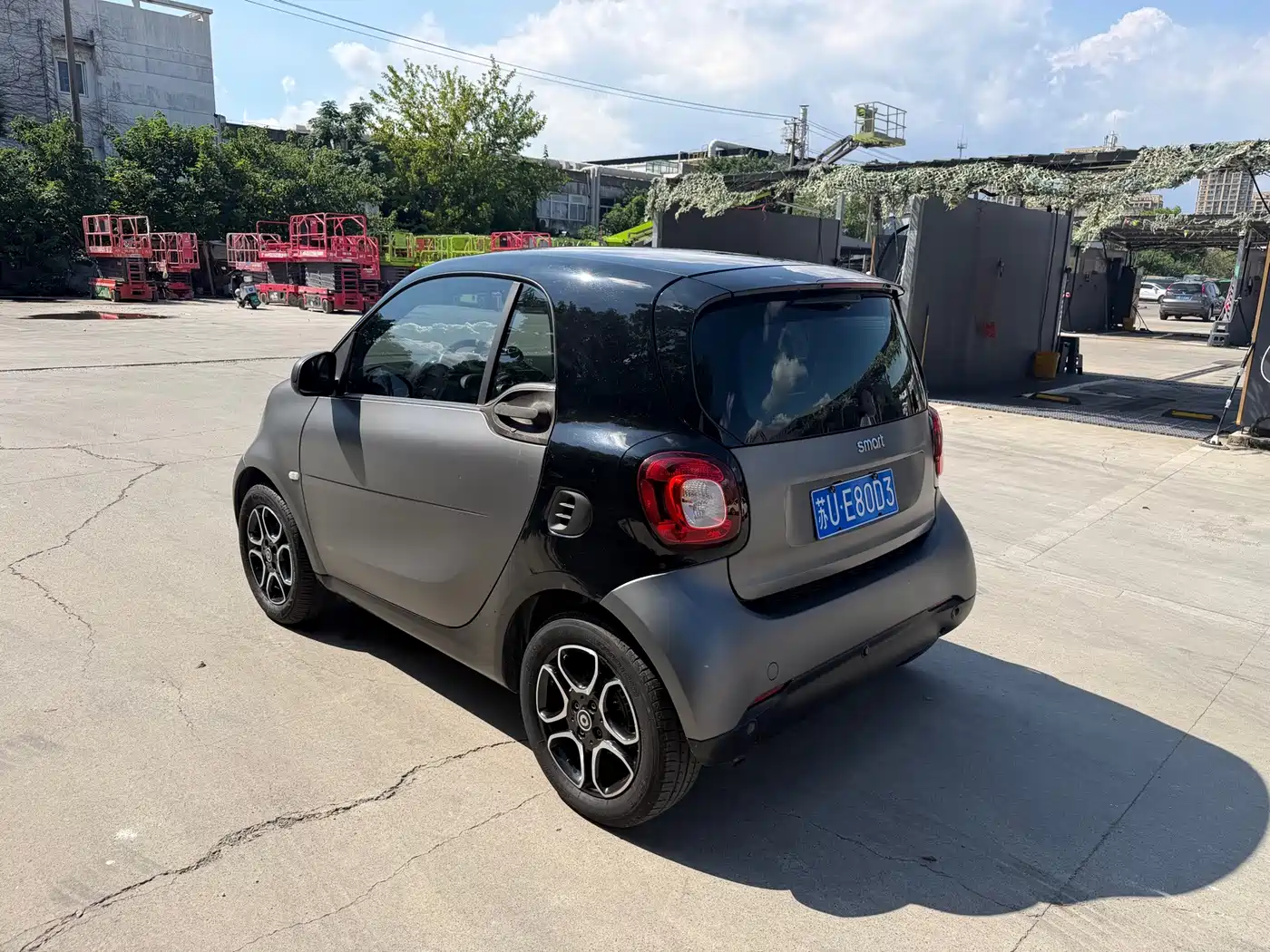 smart fortwo 2019 2019 0.9T 66kW Hardtop Wind Edition China VI