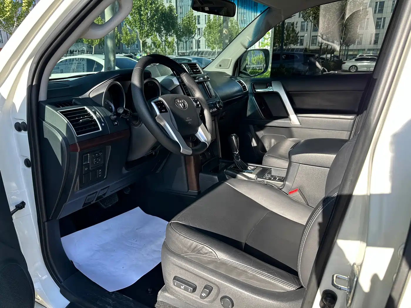 Toyota Prado 2016 3.5L Auto TX-L NAVI фото 10