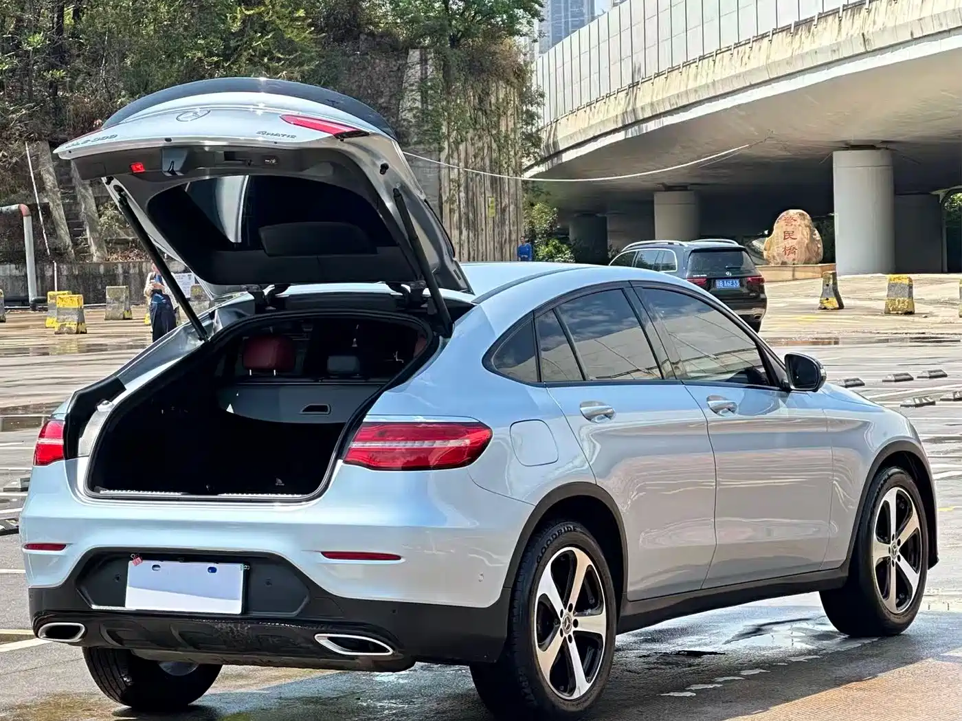 Mercedes-Benz GLC Coupe 2017 GLC 200 4MATIC Coupe SUV фото 15