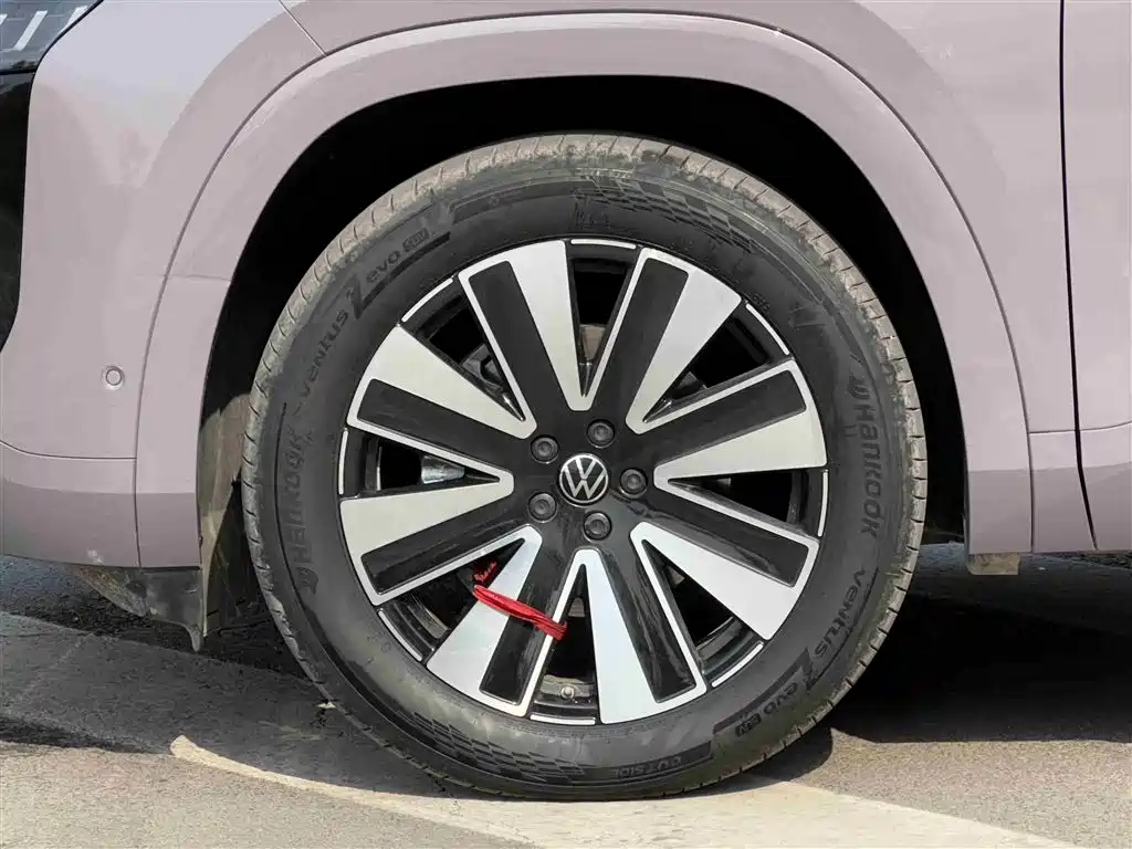 Volkswagen Teramont 2025 Model Teramont Pro 450TSI 4WD Cross Country Edition фото 4
