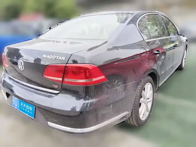 Volkswagen Magotan 2013 2.0TSI Premium — фото 2