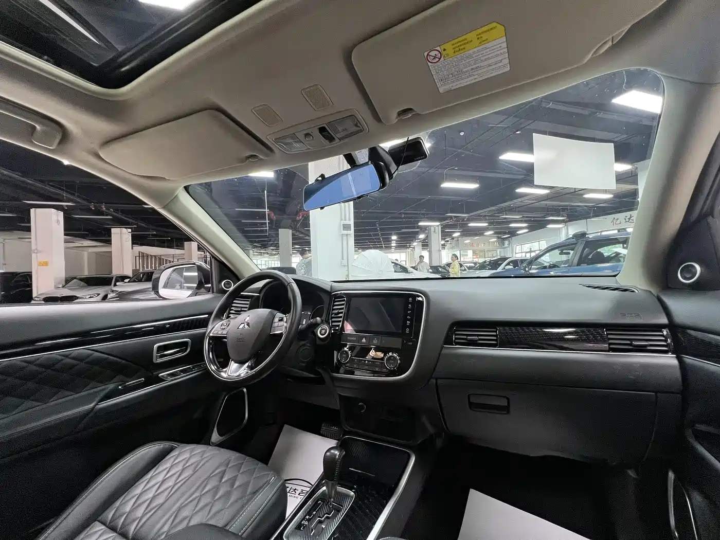 Mitsubishi Outlander 2021 2.0L FWD Comfort Edition 5-seater фото 15