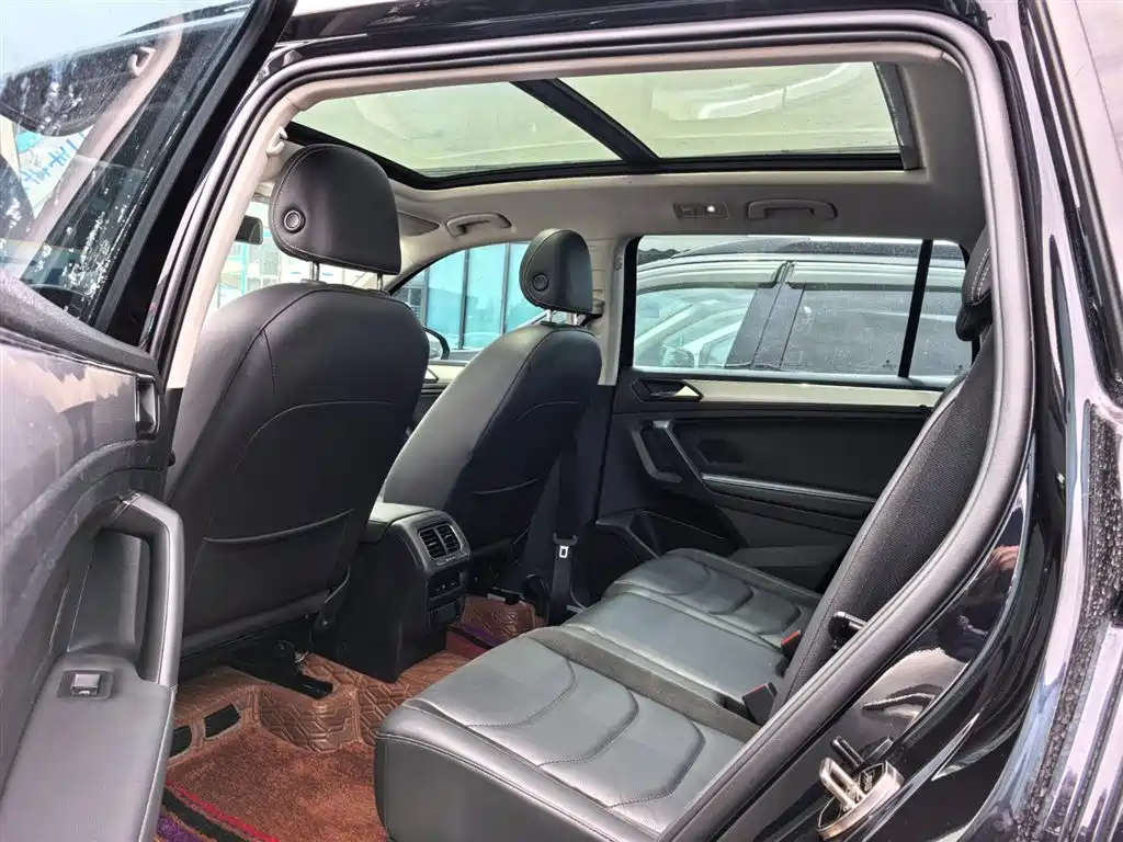 Volkswagen Tiguan L 2019 330TSI Automatic 2WD Panorama Comfort Edition China VI фото 9