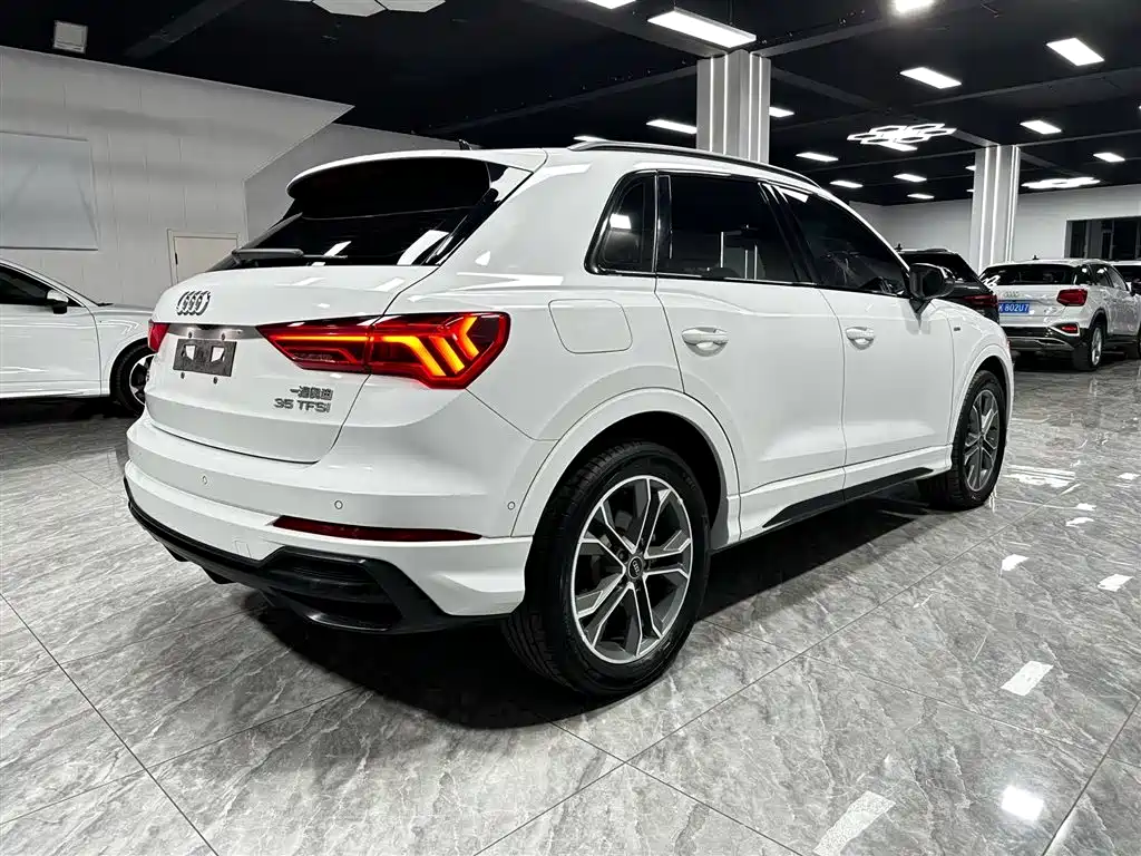 Audi Q3 2022 35 TFSI Fashion Dynamic фото 9