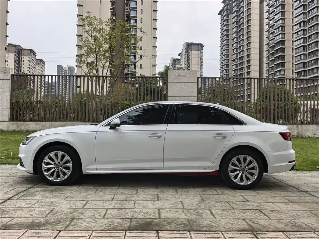 Audi A4L 2019 40 TFSI Progressive (China VI) фото 25