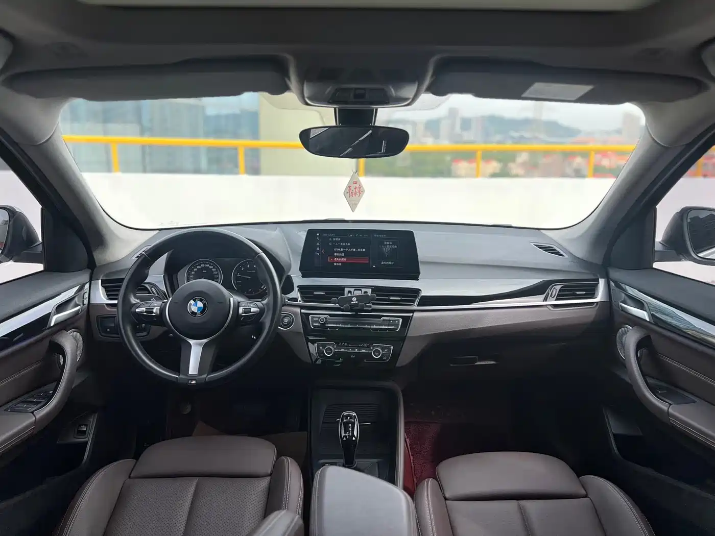 BMW X1 2022 sDrive25Li Leading фото 12