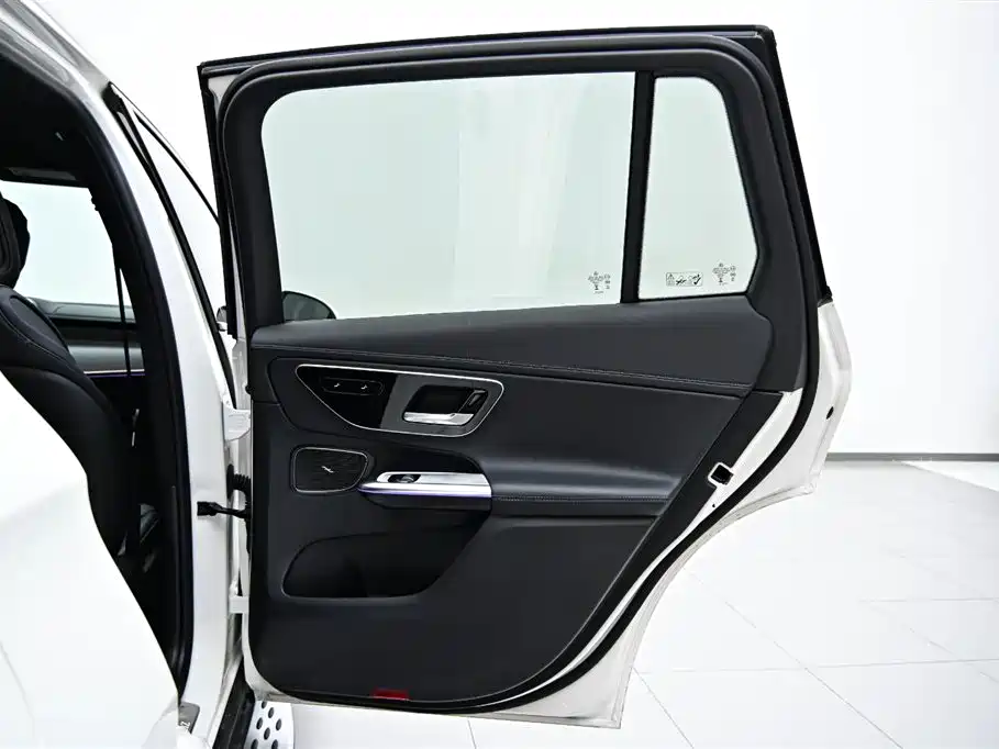 Mercedes-Benz GLC 2024 GLC 260 L 4MATIC Luxury 5-seater фото 26