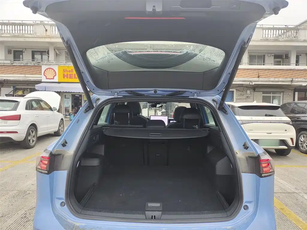 Volkswagen Tiguan L 2024 PRO 380TSI 4WD R-Line Premium Edition фото 9