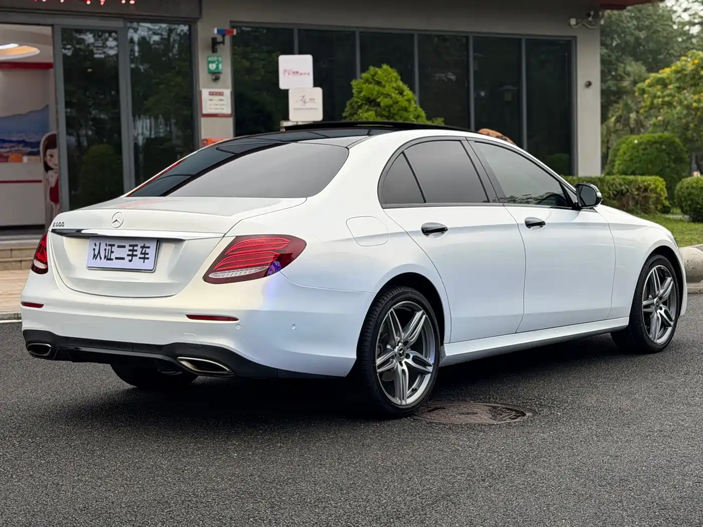 Mercedes-Benz E-Class 2017 E 300 Sport фото 13