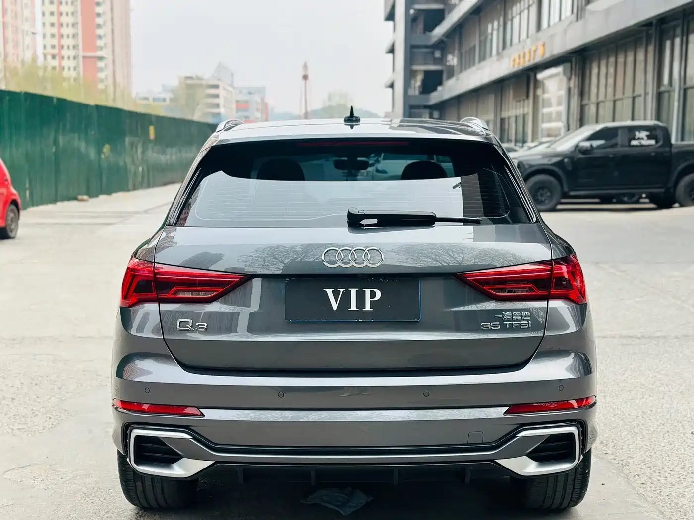 AUDI Q3