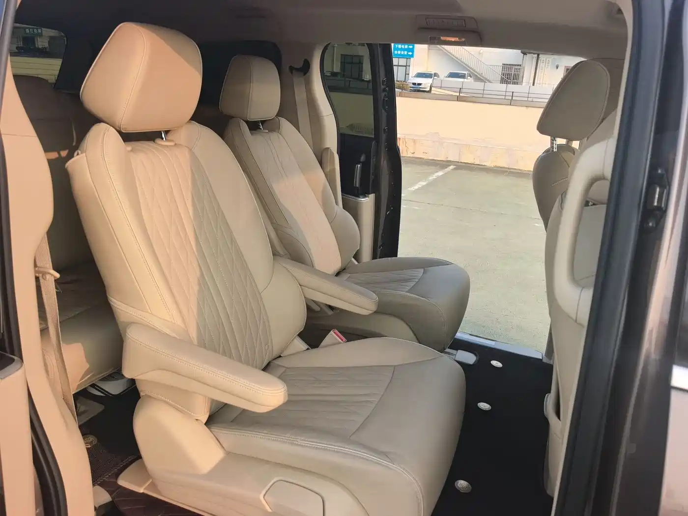 Buick GL8 2023 Land Business Class 652T Smart Luxury фото 11