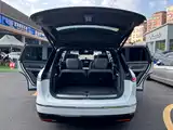 Фото 33 - NIO ES8