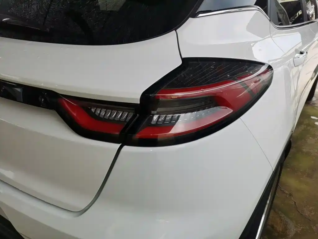 Geely Emgrand S 2022 2022 1.4T CVT Crossover Player