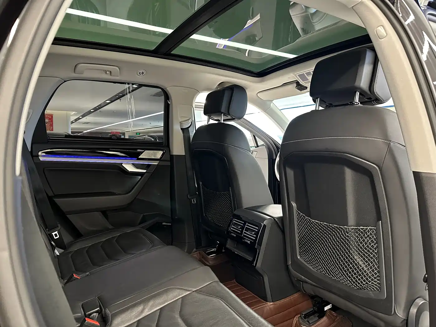 Volkswagen Touareg 2019 2.0TSI Sharp Wing Edition China VI фото 16