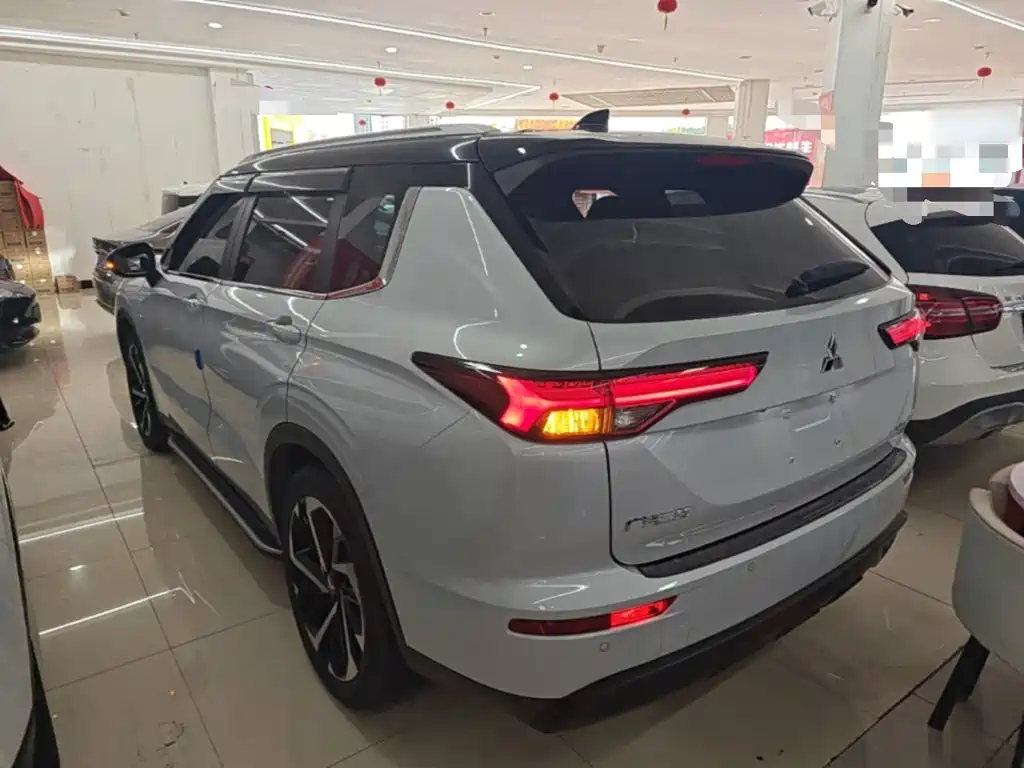 Mitsubishi Outlander 2023 2023 1.5T CVT FWD Premium Edition 5-seater