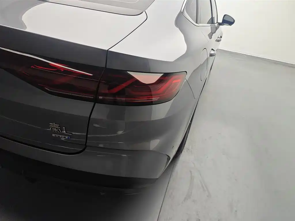 BYD Qin L 2025 DM-i Smart Drive Edition 120KM Surpassing фото 24
