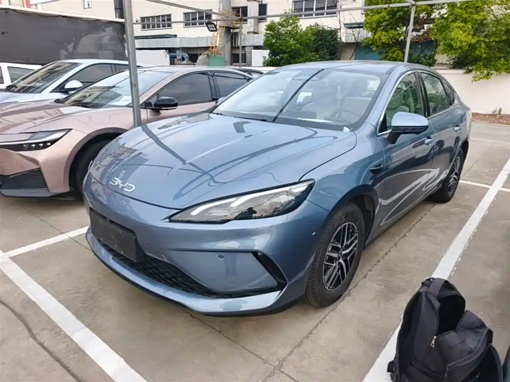 BYD Hai Bao 05 DM-i 2025 DM-i Smart Driving Edition 120KM Flagship фото 2