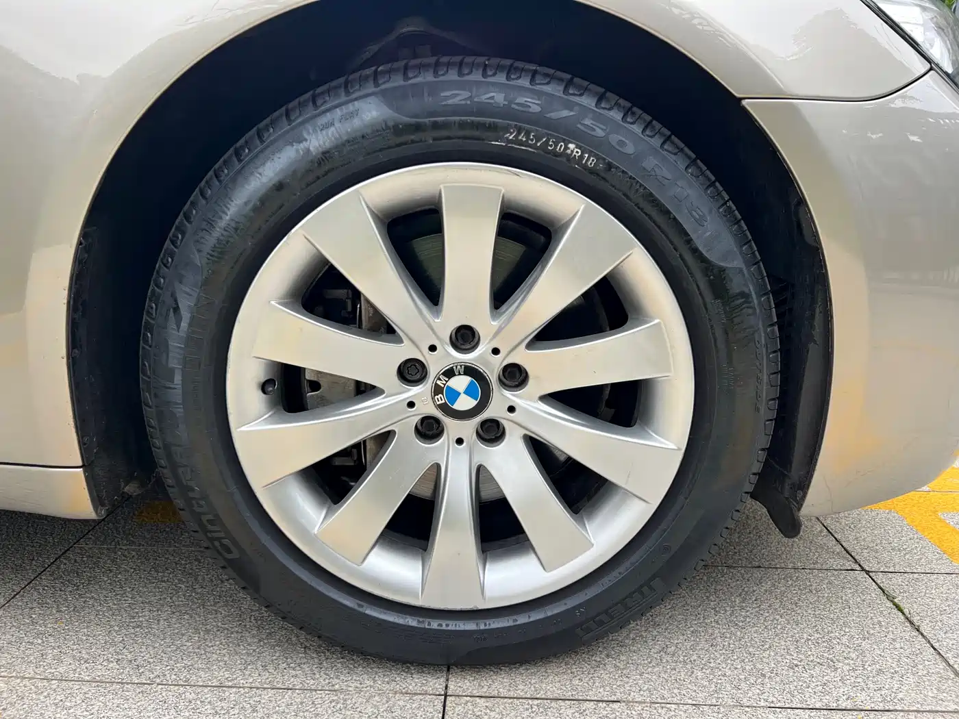 BMW 7 Series 2009 Model 740Li Leading Edition фото 16
