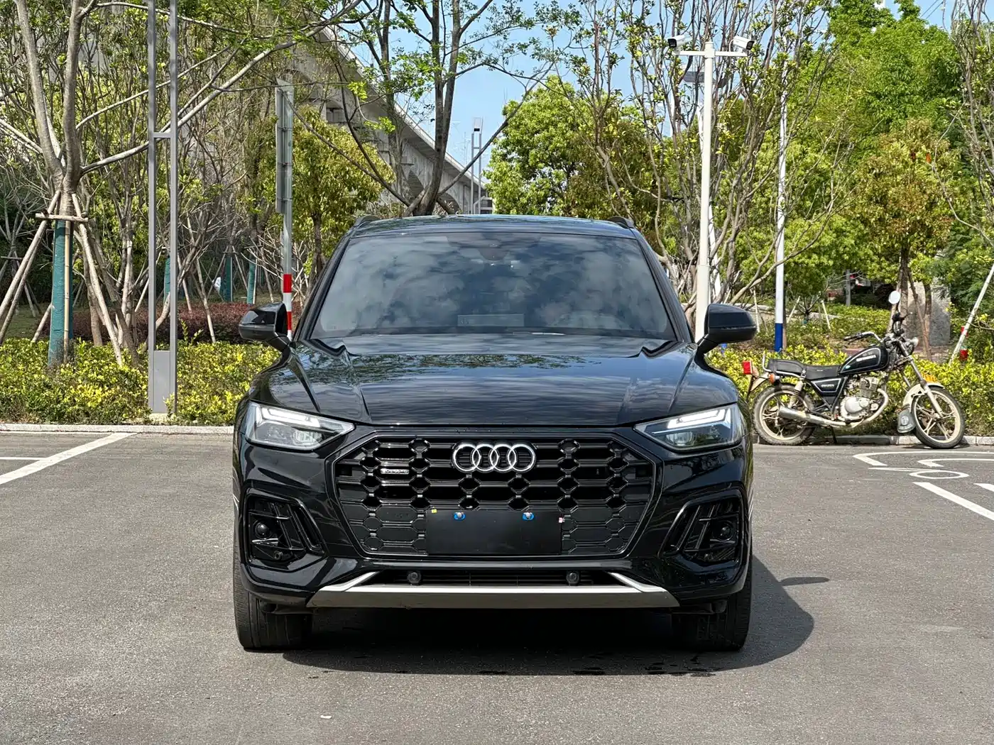 Audi Q5L 2024 Model 40 TFSI Luxury Dynamic фото 2
