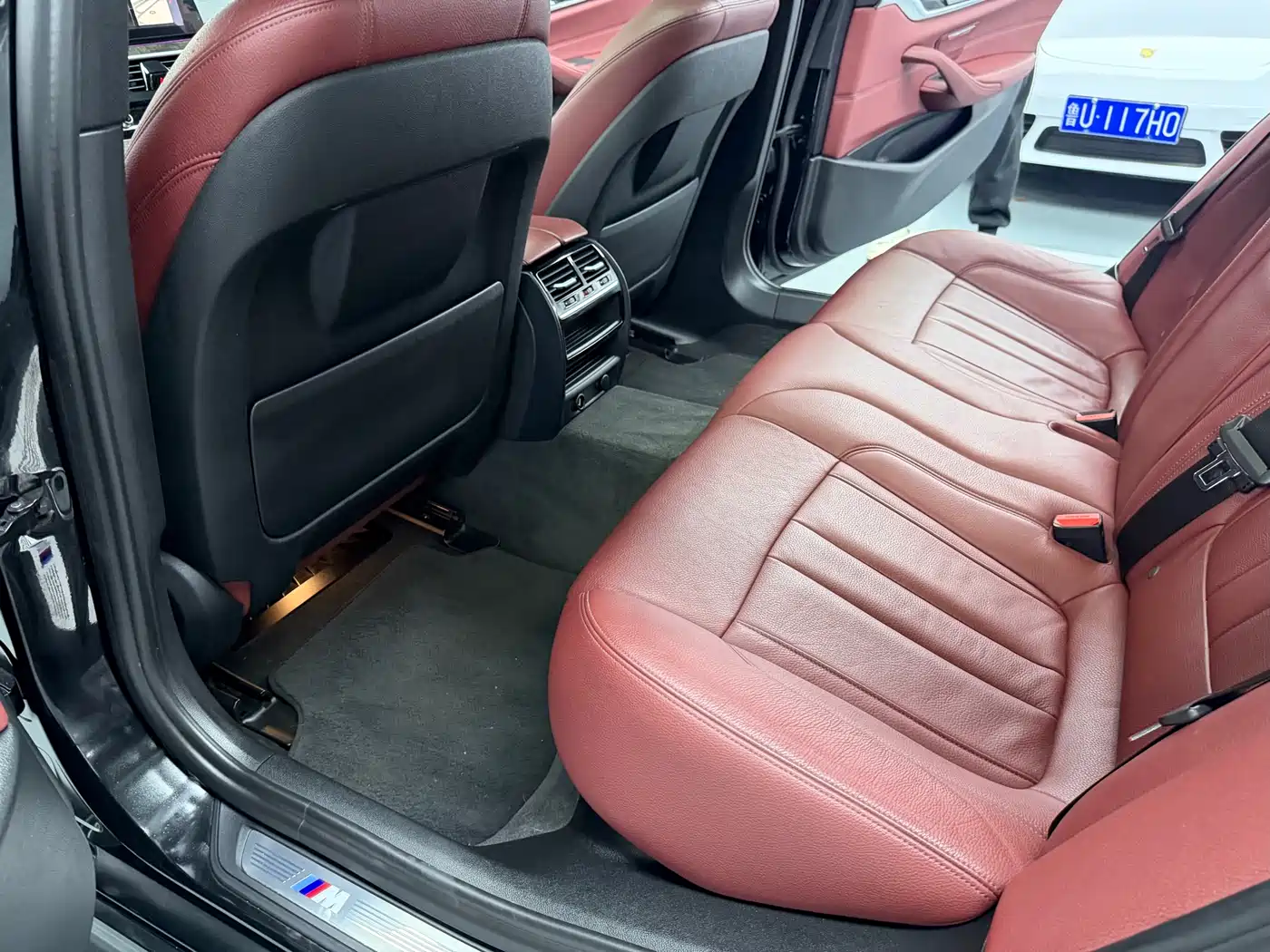 BMW 5 Series 2018 530Li Leading M Sport Package фото 10