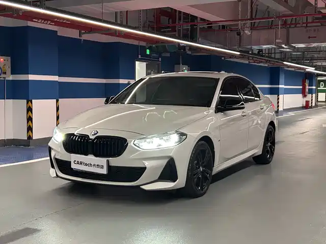 BMW 1 125i, M Спорт, чёрный пакет