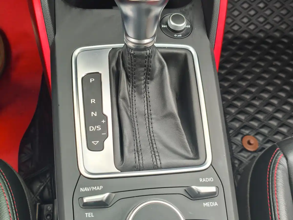 Audi Q2L 2018 35 TFSI Fashion Dynamic China VI фото 9
