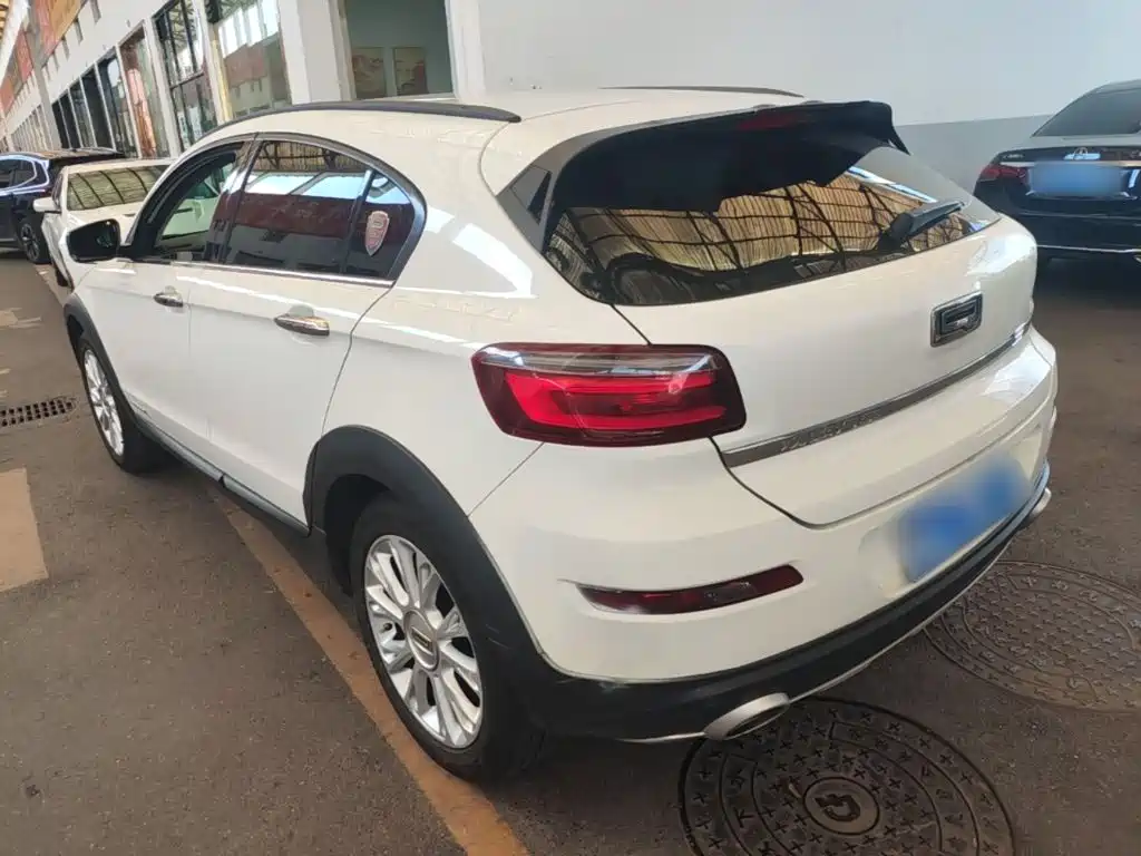 Qoros 3 2016 2016 Urban SUV 1.6T Automatic Zhizhen