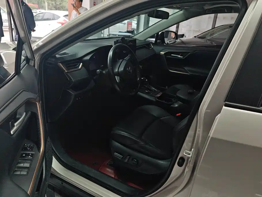 Toyota Wildlander 2024 2024 Hybrid 2.5L E-CVT AWD Luxury PLUS Edition