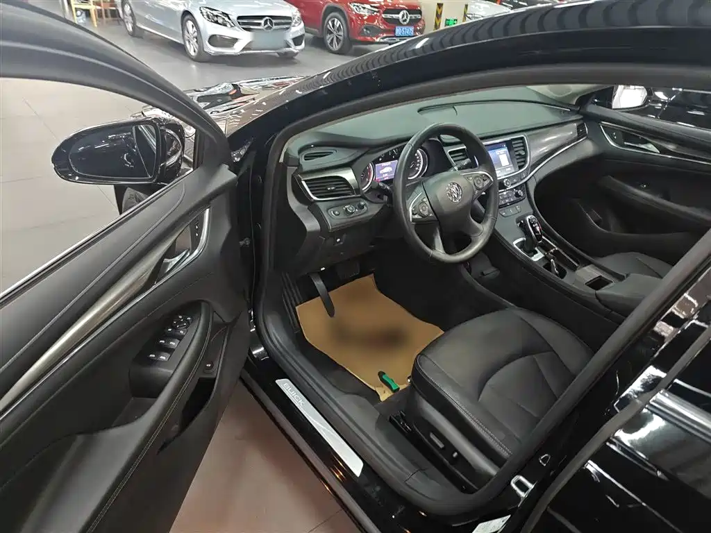 Buick LaCrosse 2022 652T Luxury фото 16