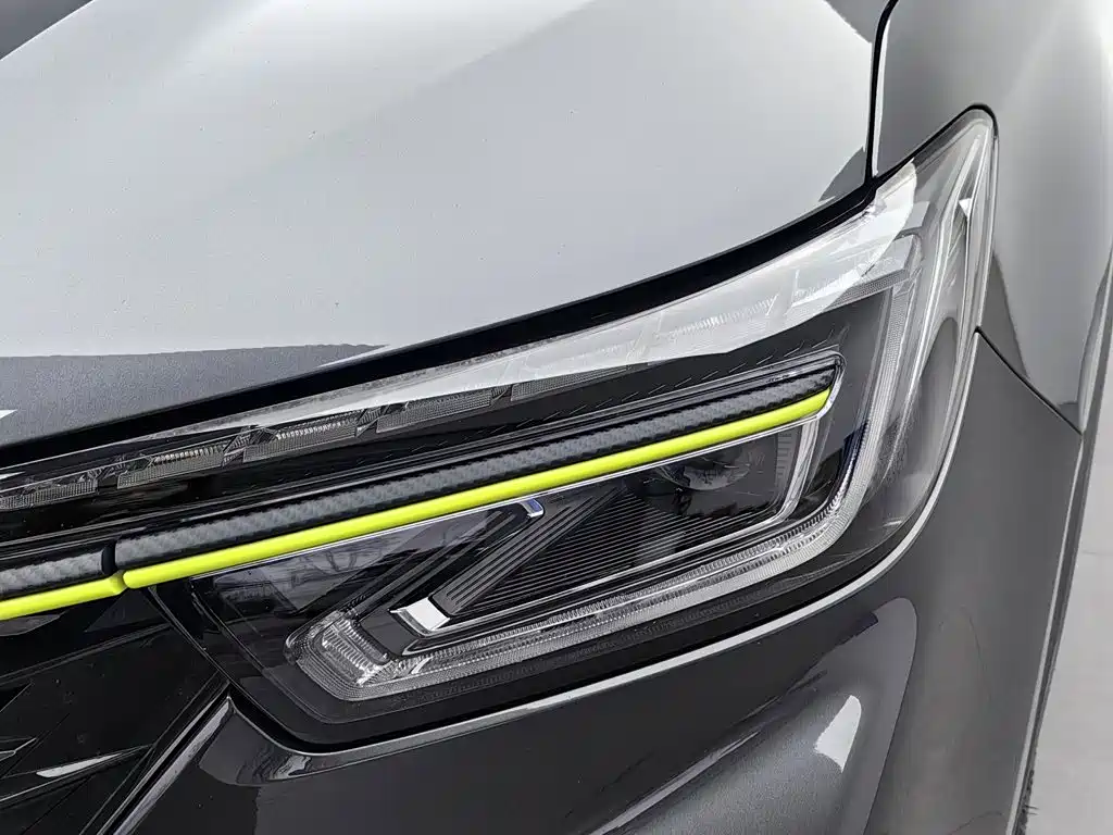Фото 7 - Roewe RX5