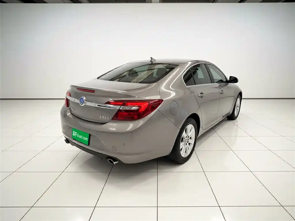 Buick Regal 2015 2.0L Elite Fashion Model фото 5