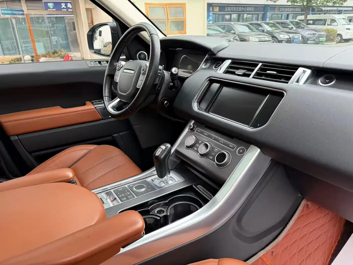 Land Rover Range Rover Sport 2016 Model 3.0 SDV6 HSE DYNAMIC фото 6