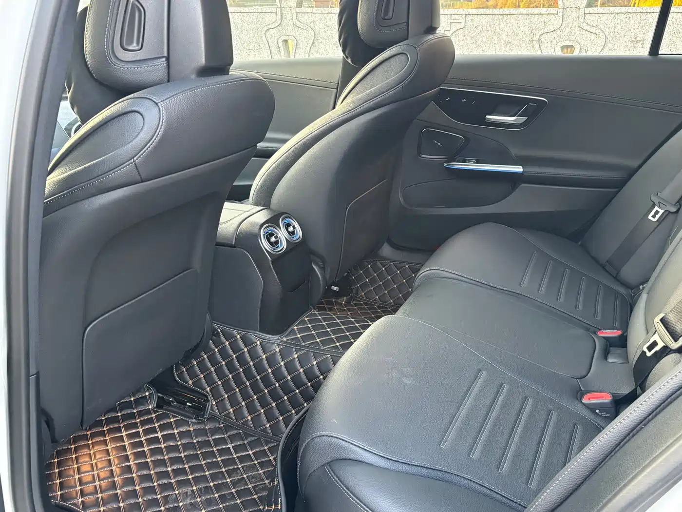 Mercedes-Benz C-Class 2024 Facelift C 260 L Sport фото 6