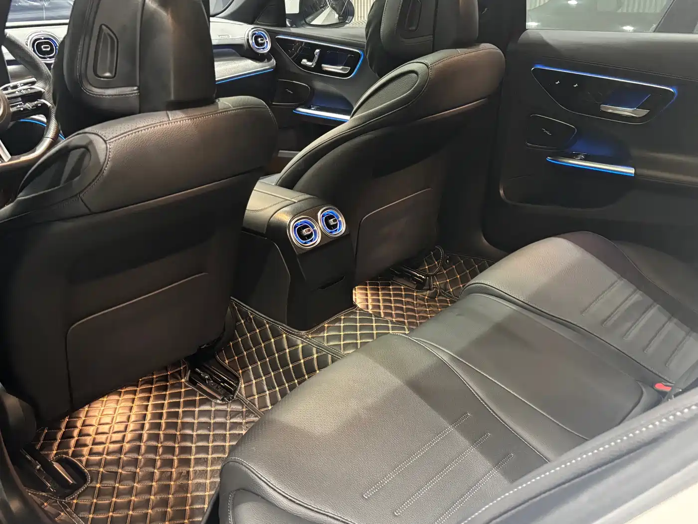 Mercedes-Benz C-Class 2024 Facelift C 260 L Sport фото 9