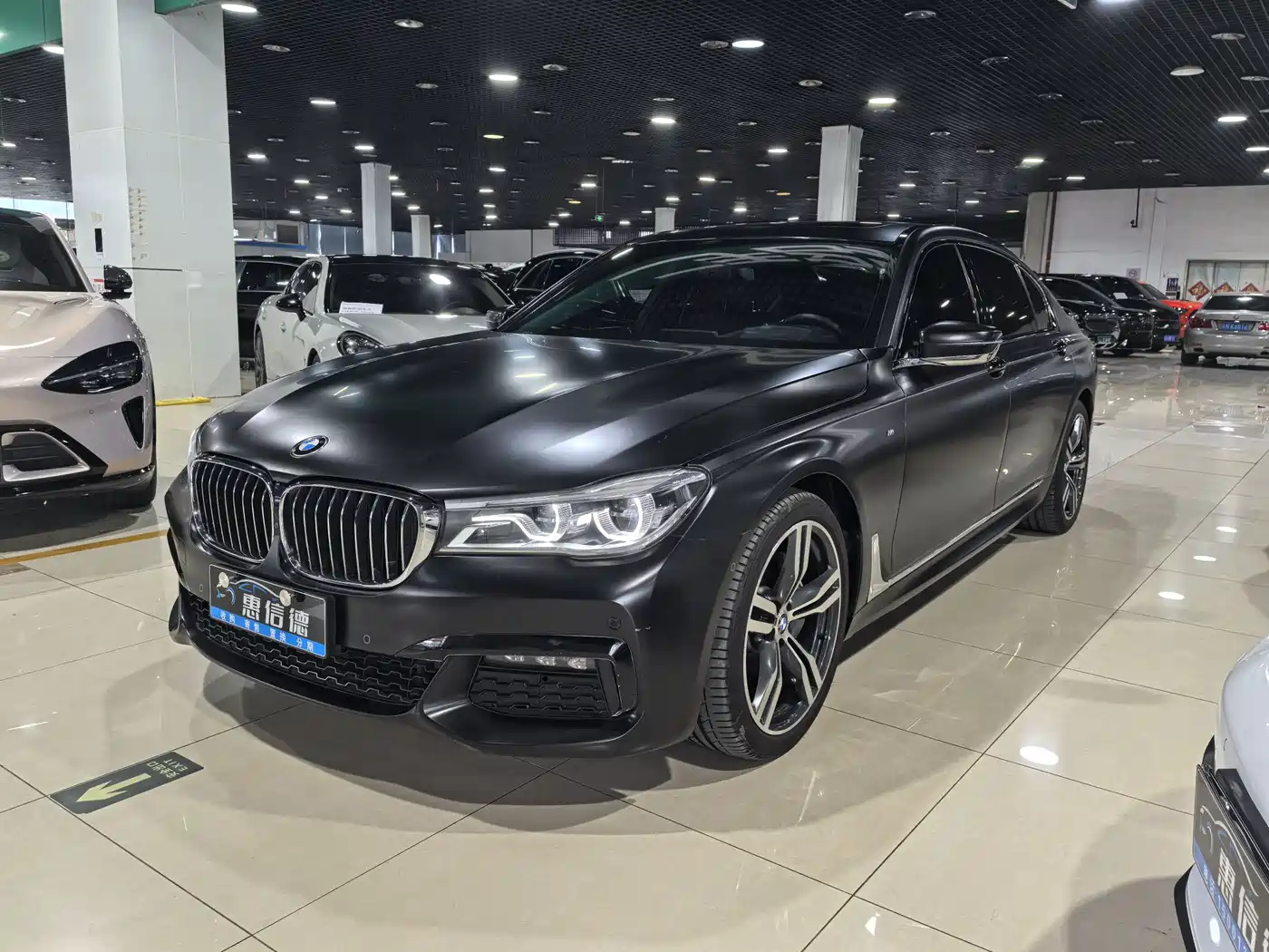 BMW 7 Series 2018 740Li Leading Type M Sport Package фото 3