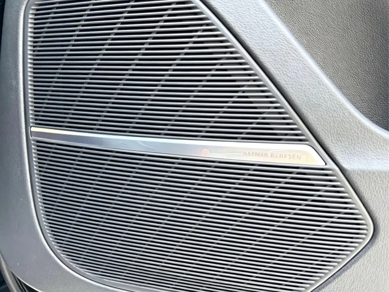 Audi Q8 2020 2021 Model 55 TFSI Luxury Dynamic
