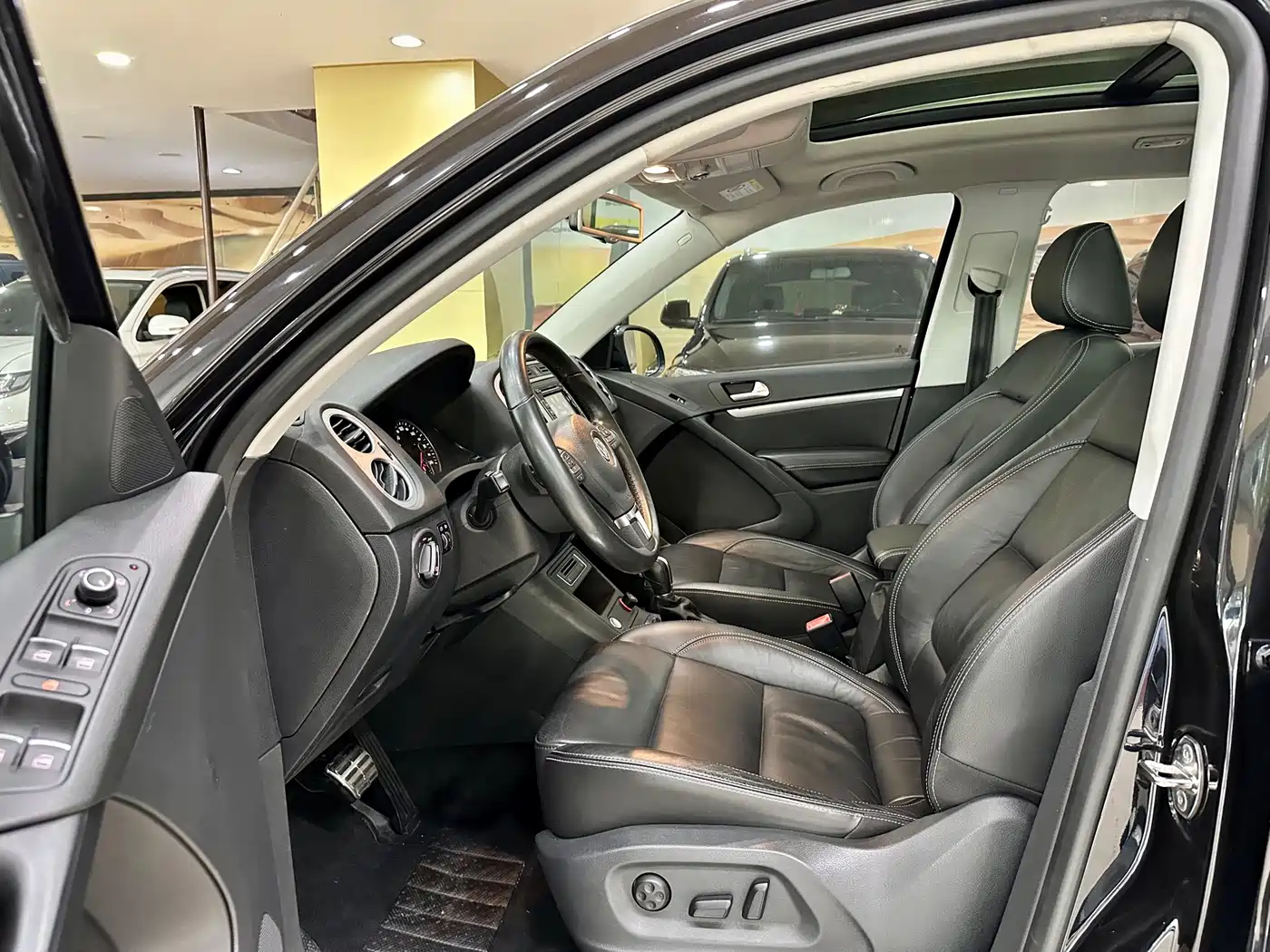 Volkswagen Tiguan 2016 Model 300TSI Automatic 2WD Luxury Edition фото 8