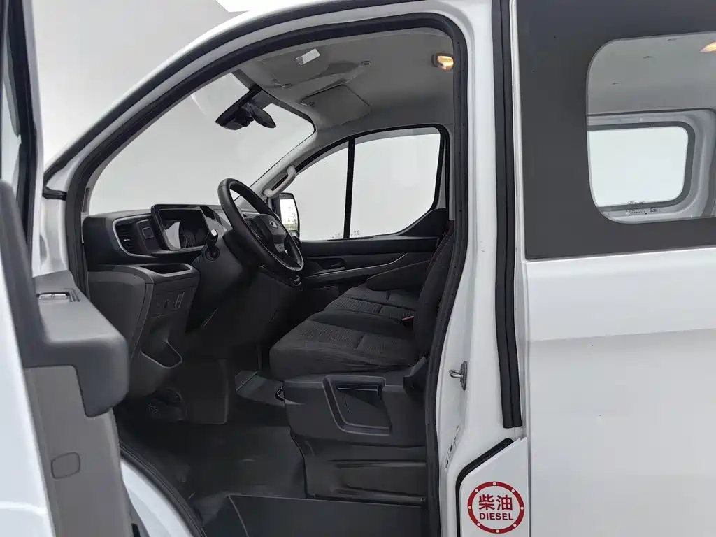 Ford Transit 2023 2023 Model 2.0T Diesel Manual Multi-Purpose Commercial Vehicle Short Wheelbase Low Roof 5/6-Seater