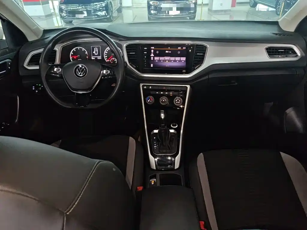 VOLKSWAGEN T-ROC EXPLORING SONGS