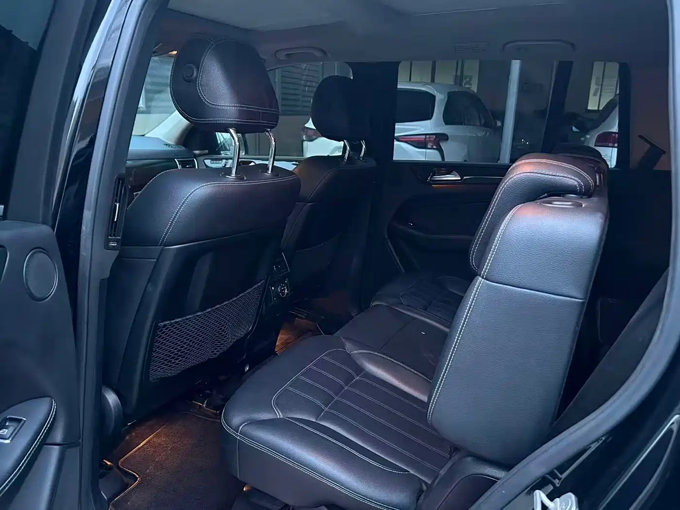 Mercedes-Benz GL-Class 2015 GL 400 4MATIC Luxury фото 4