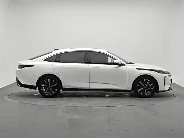 Changan Yida 2023 2023 Blue Whale NE 1.5T GDI DCT Pilot