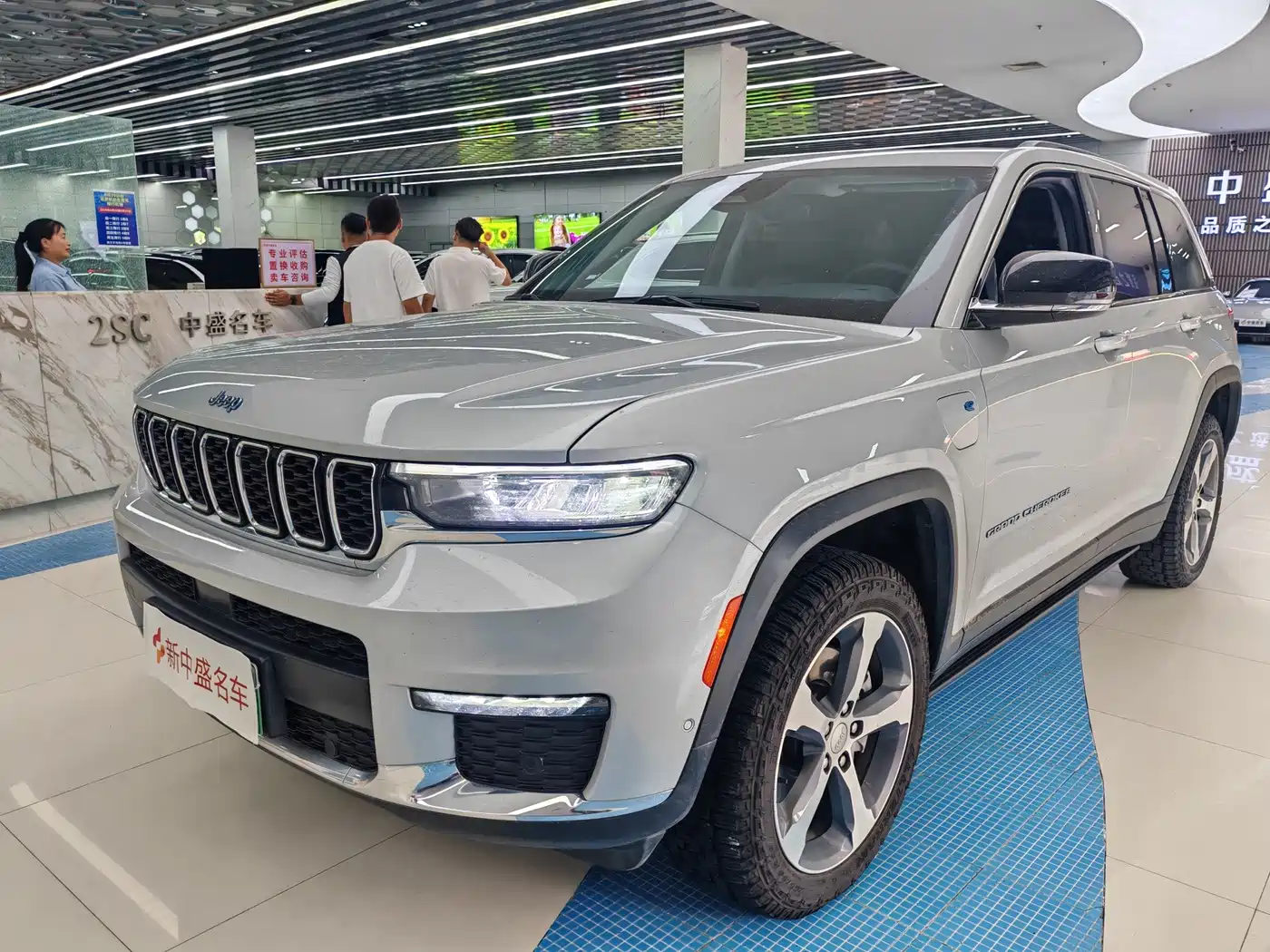 Jeep Grand Cherokee 4xe (Import) 2025 2024 4xe Summit Edition