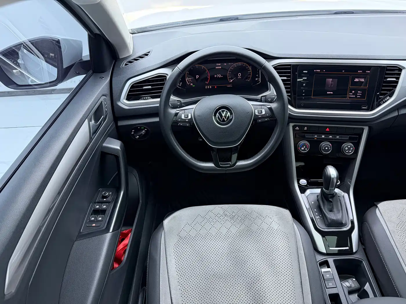 Volkswagen T-Roc, миниатюра 17