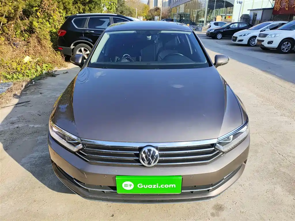 Volkswagen Magotan 2018 330TSI DSG Luxury фото 3