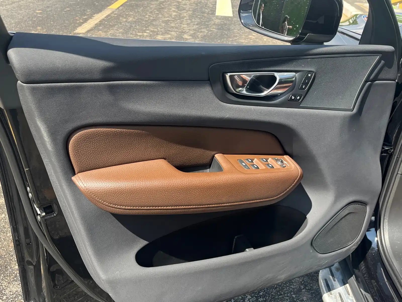 Фото 6 - Volvo XC60